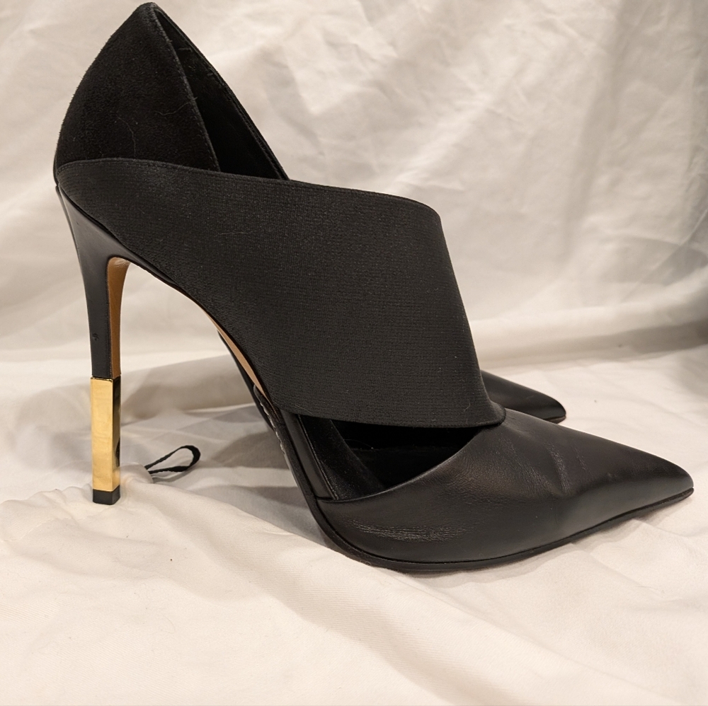 Balmain Black Pointed Toe Stiletto Heel Pumps with Gold Accent - Picture 2 of 9